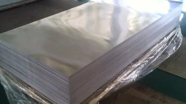 The plastic strain ratio r value