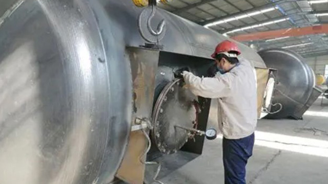 Non-Destructive Testing (NDT) of Storage Tanks